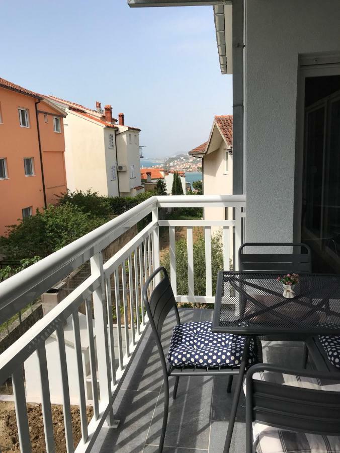 Apartment Sano Podstrana Dış mekan fotoğraf